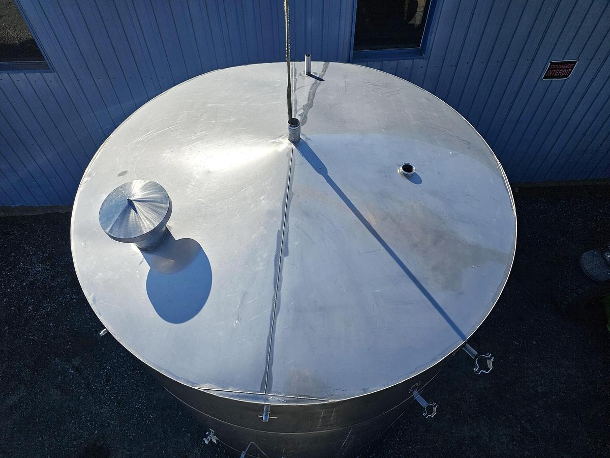 Used Used 3400 Gallon Stainless Steel Tank