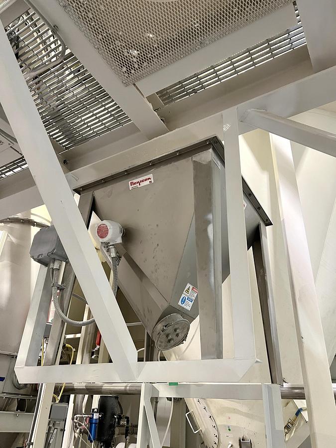 Used Used Flexicon Screw Conveyor & Stainless Steel Hopper