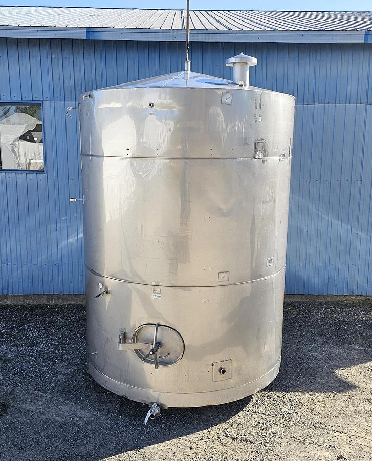 Used Used 3400 Gallon Stainless Steel Tank