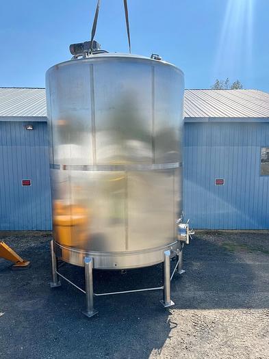 Used Used 10,000 Gallon Feldmeier Tank, Stainless Steel, With Mixer