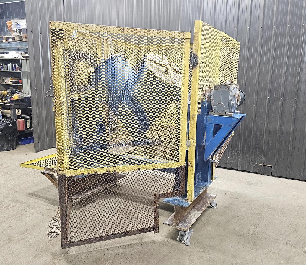 Used Levy Recovery Group Michigan - lot 134 - Patterson Kelley V blender