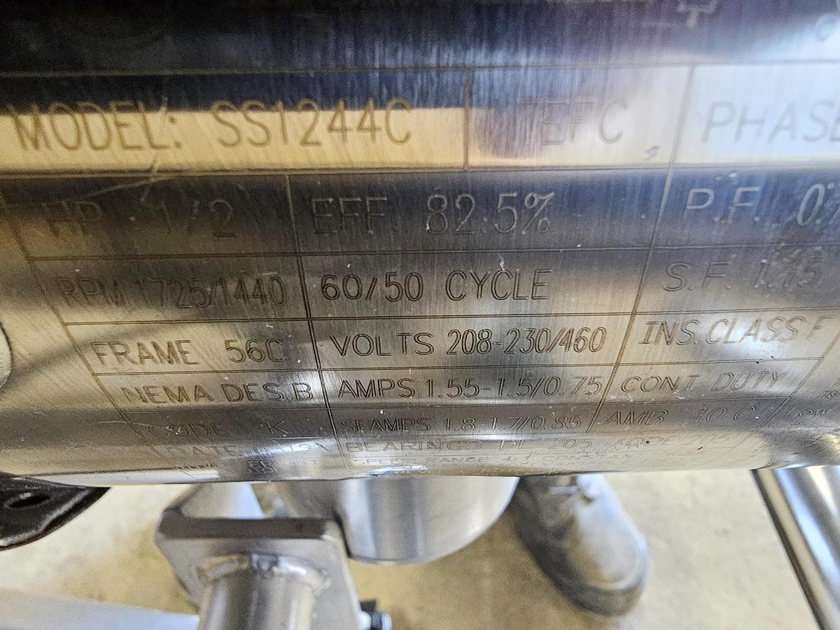 Used TCL Auction - Maple Leaf Foods - Ontario - Lot 143 - metal detector