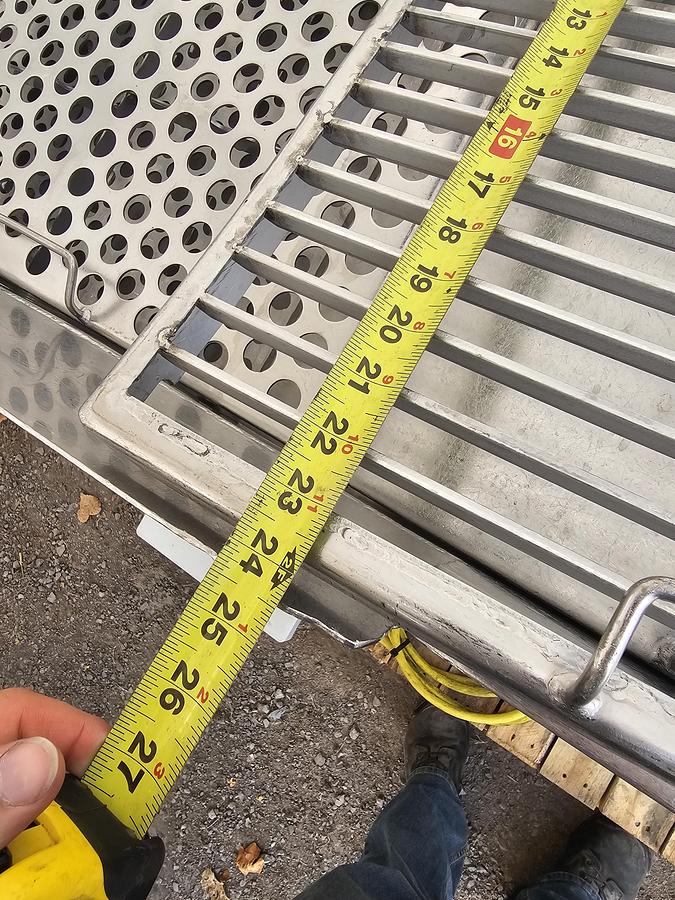 Used Used Key Iso-Flo Vibratory Feeder, '' Wide X '' Long