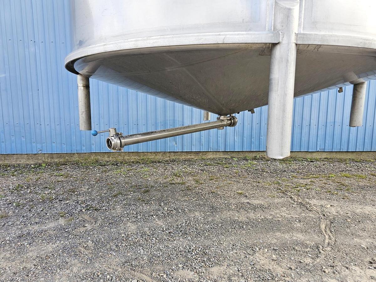 Used Used 5280 Gallon Tank, 304 Stainless Steel