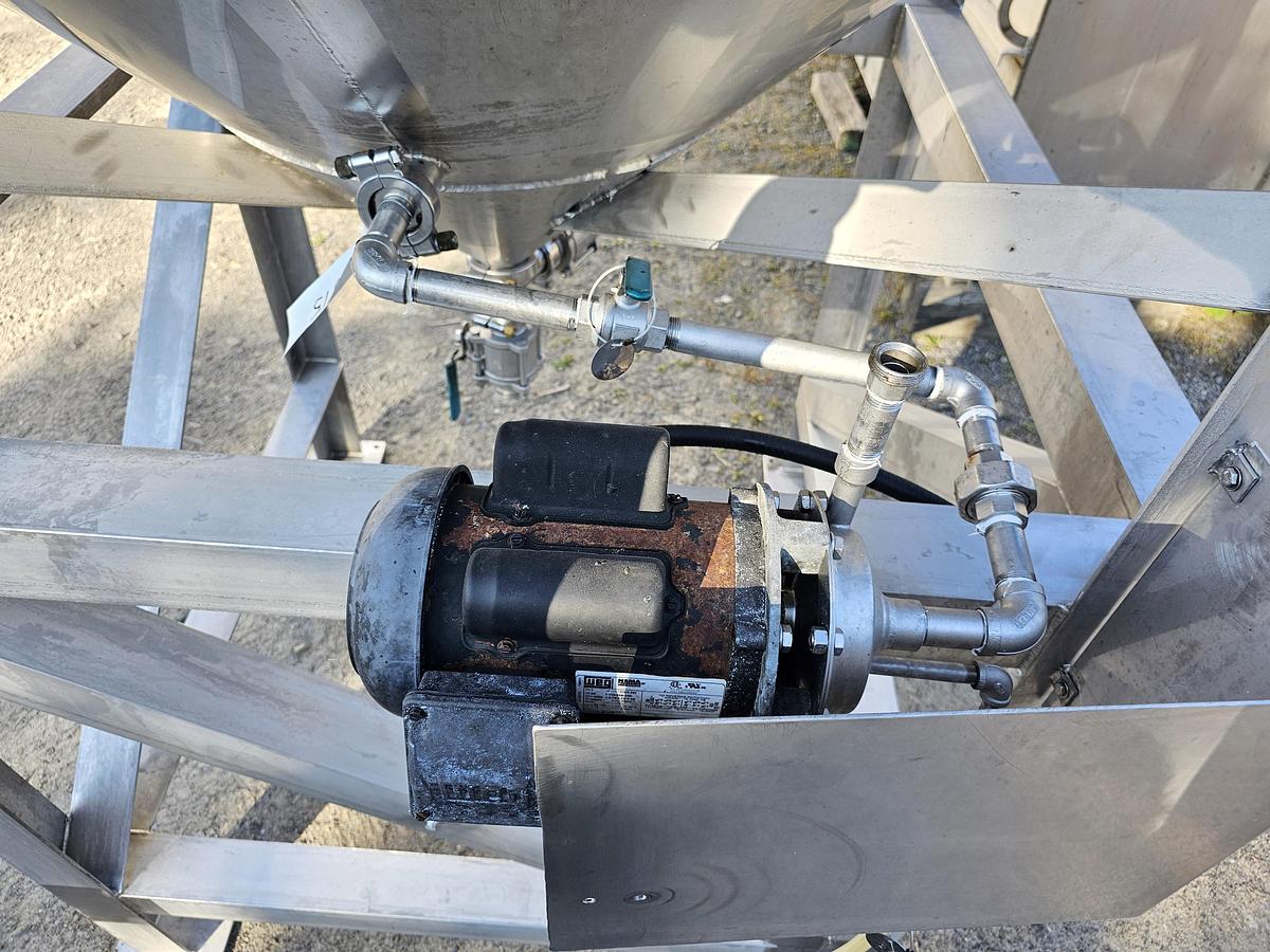 Used Used 800 Gallon Tank (Hopper), Stainless Steel