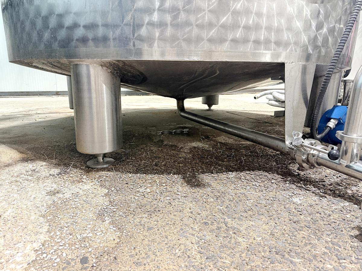 Used Used 2650 Gallon Jacketed Tank, 304 Stainless Steel, With Heat Exchanger & Pump