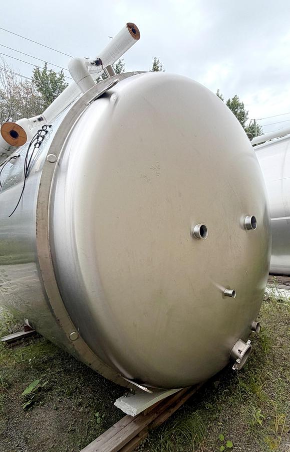Used Used 5580 Gallon Jacketed Tank, 304 Stainless Steel