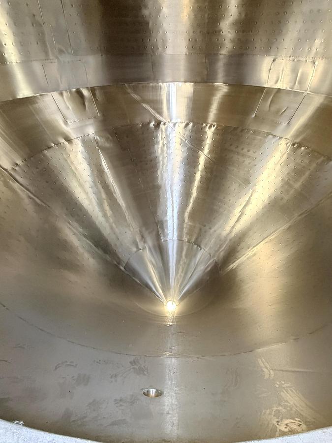 Used Used 4966 Gallon Jacketed Tank, 304L Stainless Steel