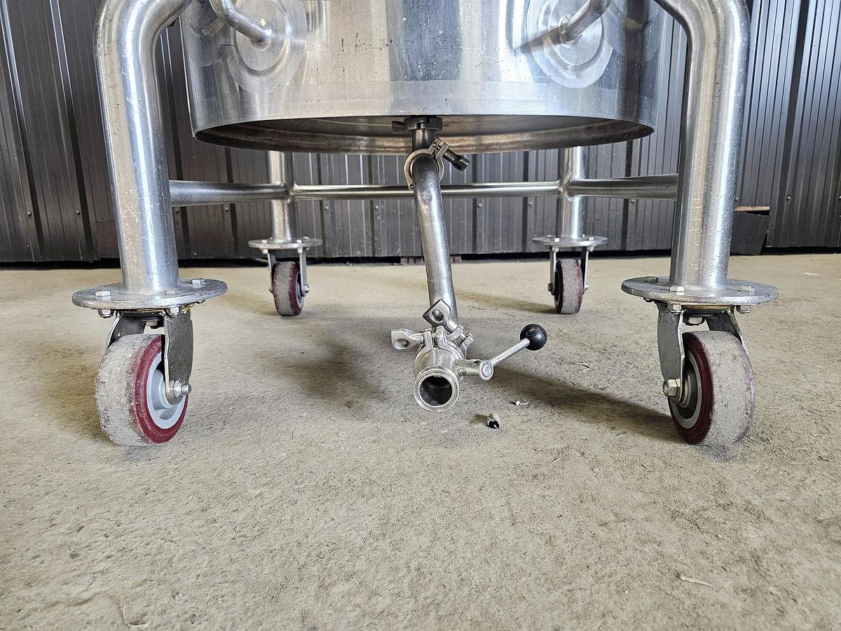 Used Heritage Global Auctions (Hagerstown MD) Lot 636 - Tank