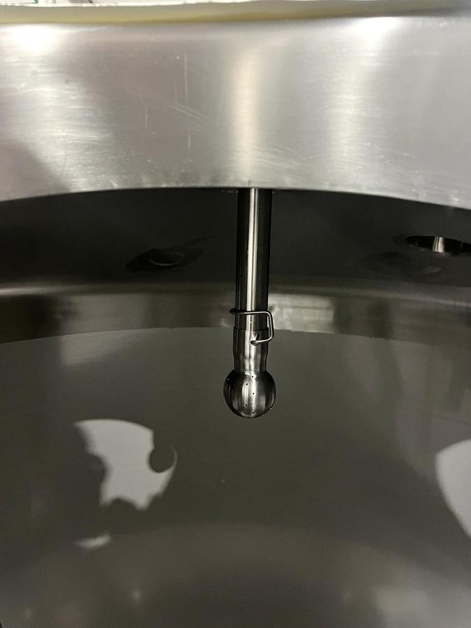 Used Used 600 Gallon Tank, 316L Stainless Steel, With Mixer