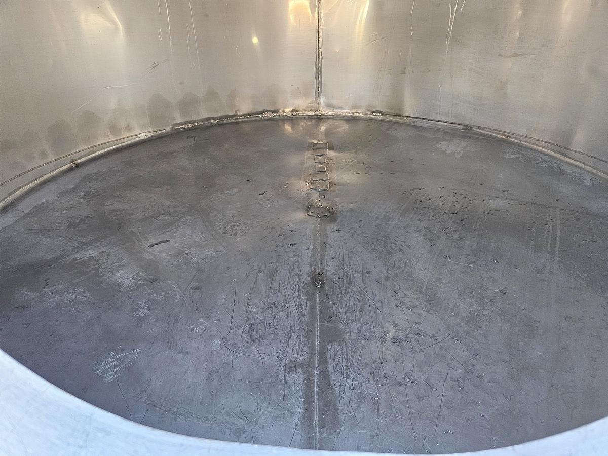 Used Used 3400 Gallon Stainless Steel Tank