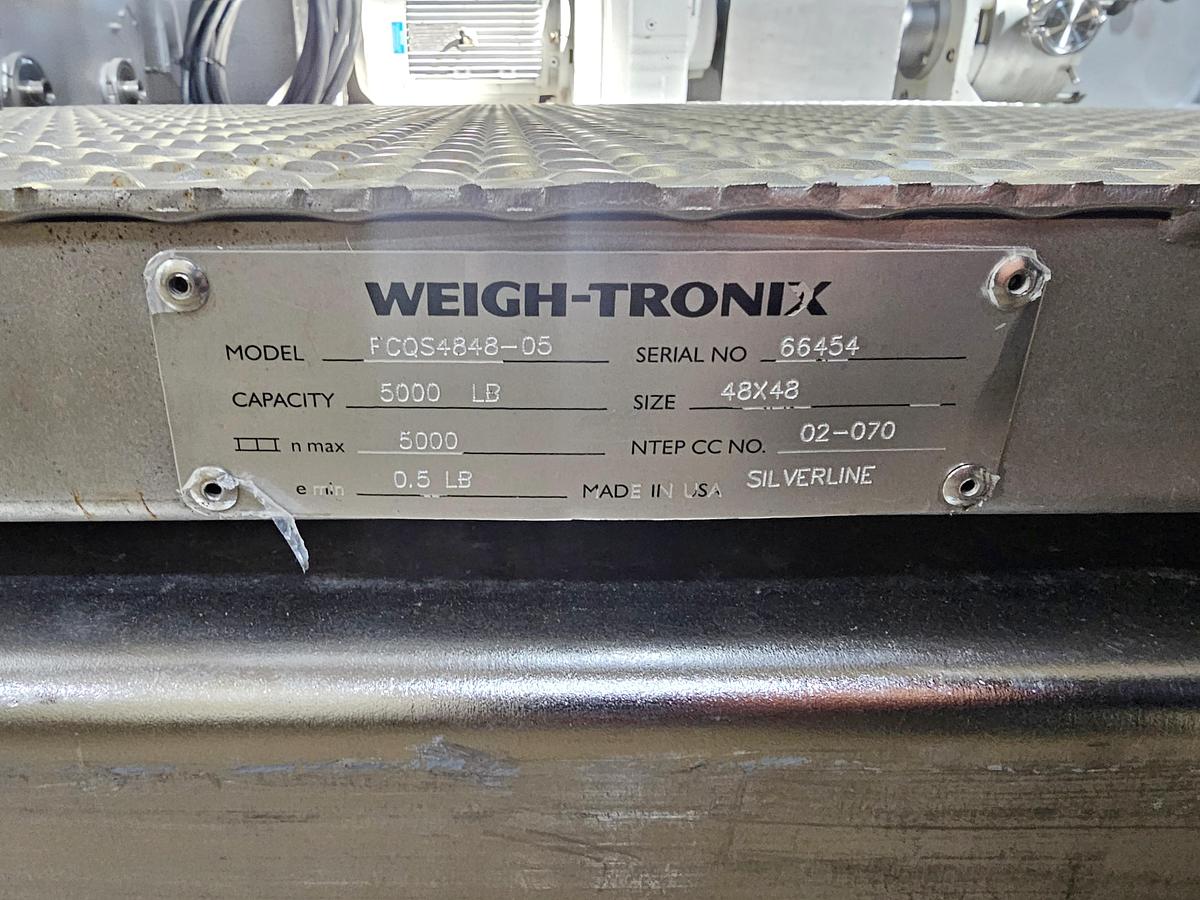Used Used Sine Lobe Pump, Model 135, with Scale