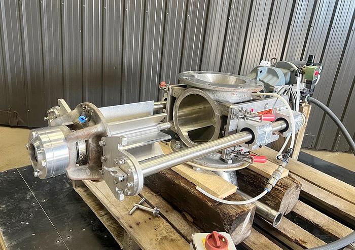 Used USED ROTARY AIR LOCK VALVE, SIZE: 8" X 8", STAINLESS STEEL, CLEAN-IN-PLACE