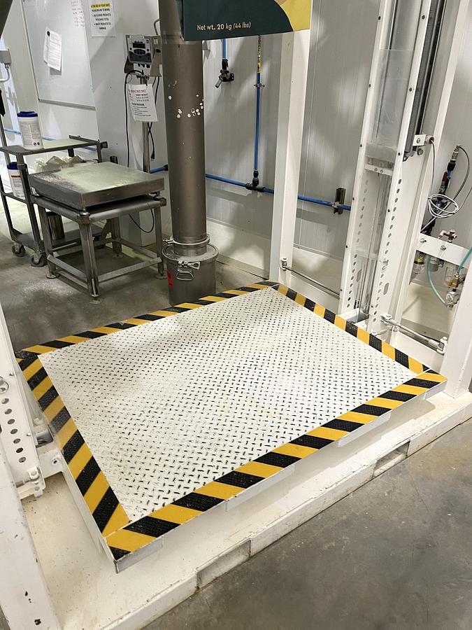 Used Used Magnum Systems IBC-3000 Bulk Bag Filling Station