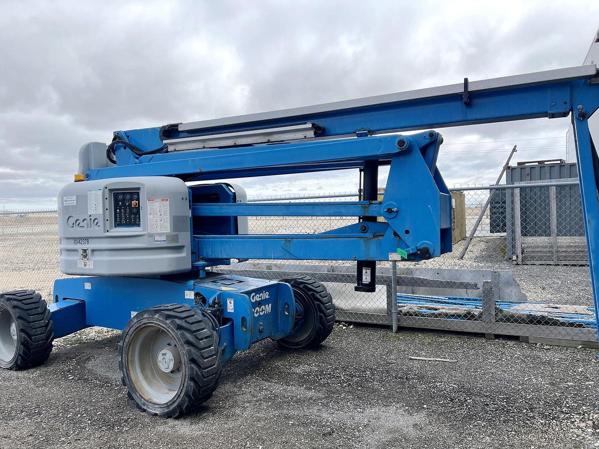 Used Used 2013 Genie Z60/34 Self-Propelled Articulating Boom Truck