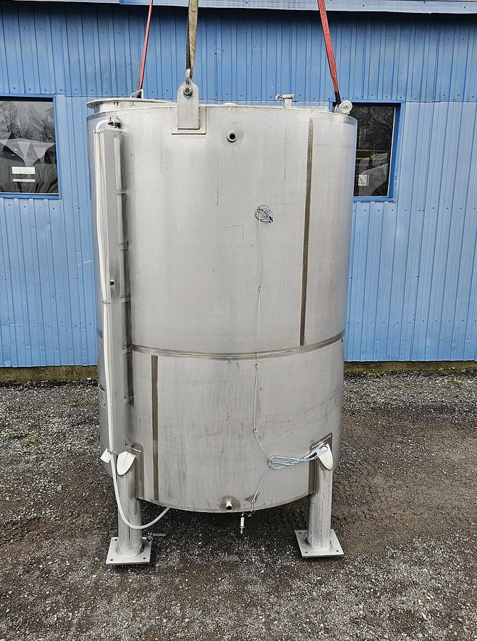 Used Used ADI Laval 2100 Gallon Tank, 304 Stainless Steel