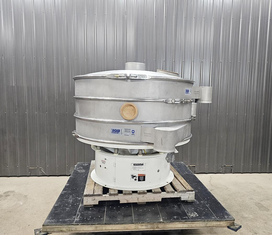 Used TCL Saint-Pie, Quebec - lot 38 - sweco screen