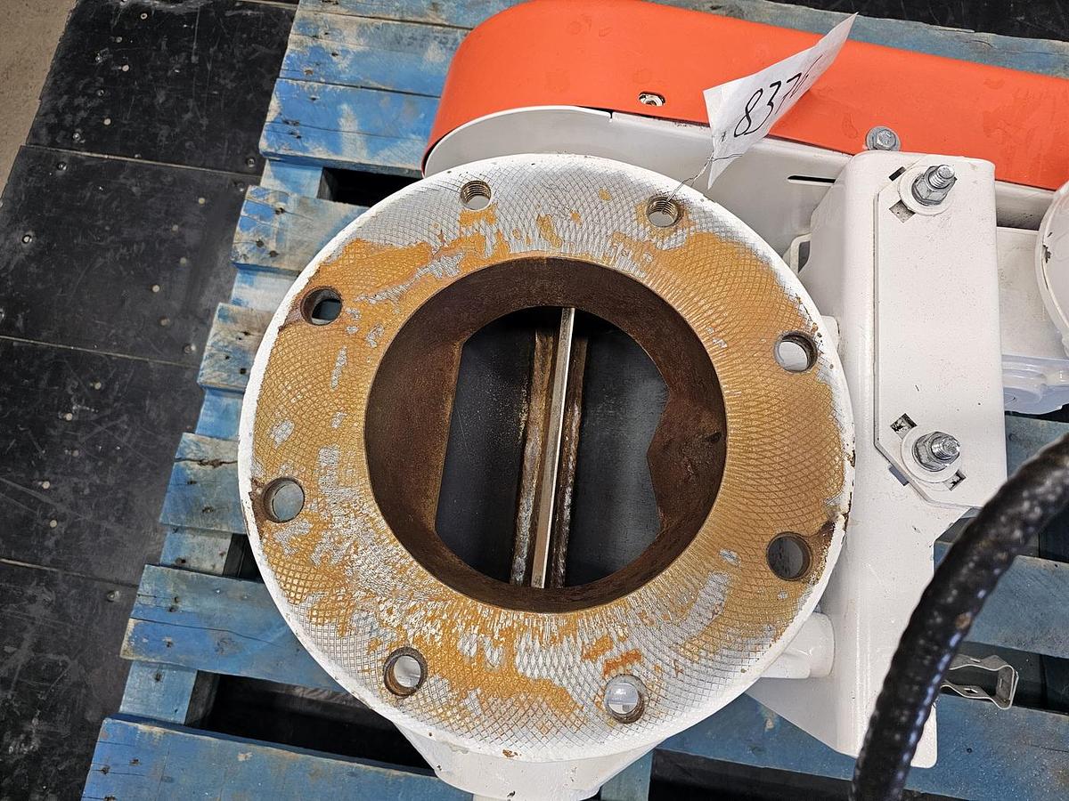 Used Used Schenck Process Rotary Air Lock Valve, 8" X 8"