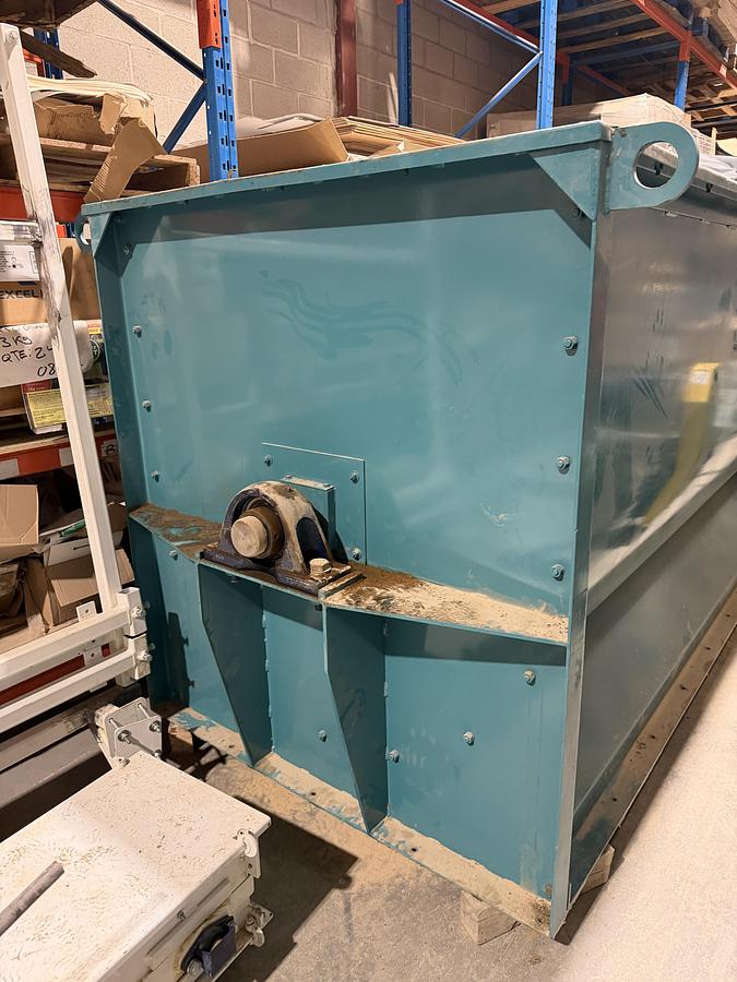 Used Used AFS Ribbon/Paddle Blender, 100 Cubic Feet, With Infeed & Outfeed Drag Conveyors