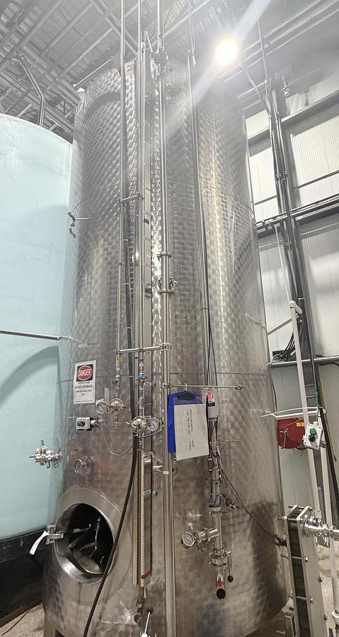Used Used 2650 Gallon Jacketed Tank, 304 Stainless Steel, With Heat Exchanger & Pump