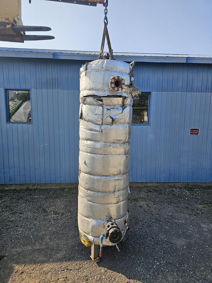 Used Used 600 Gallon Pressure Tank (Vessel), Carbon Steel, Insulated