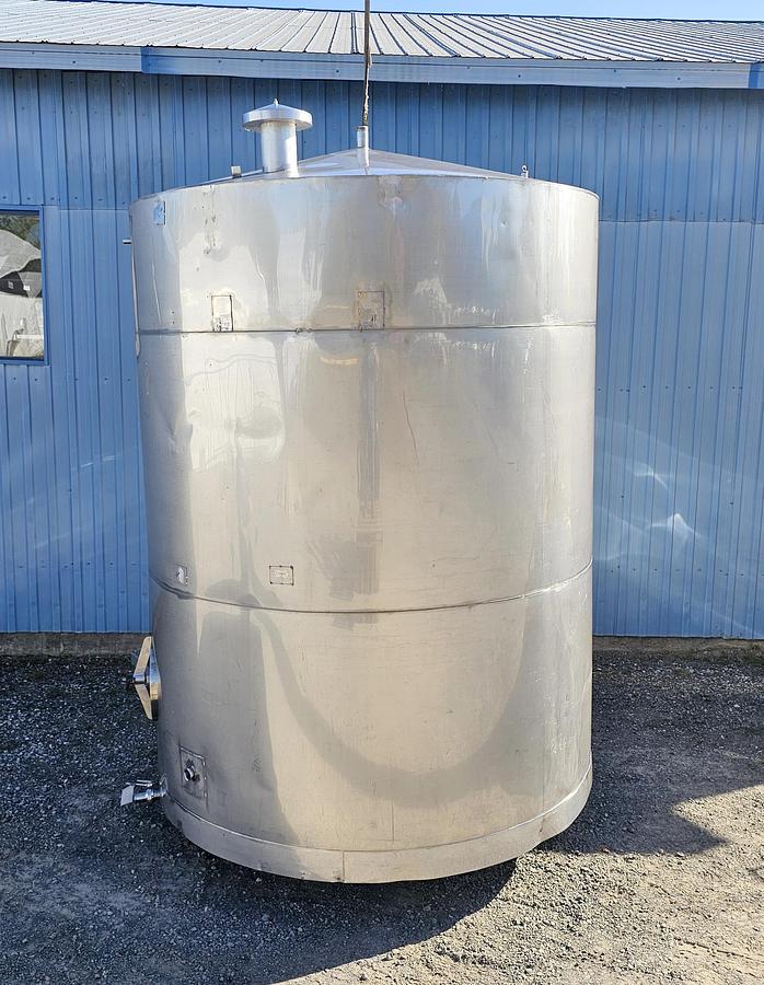 Used Used 3400 Gallon Stainless Steel Tank