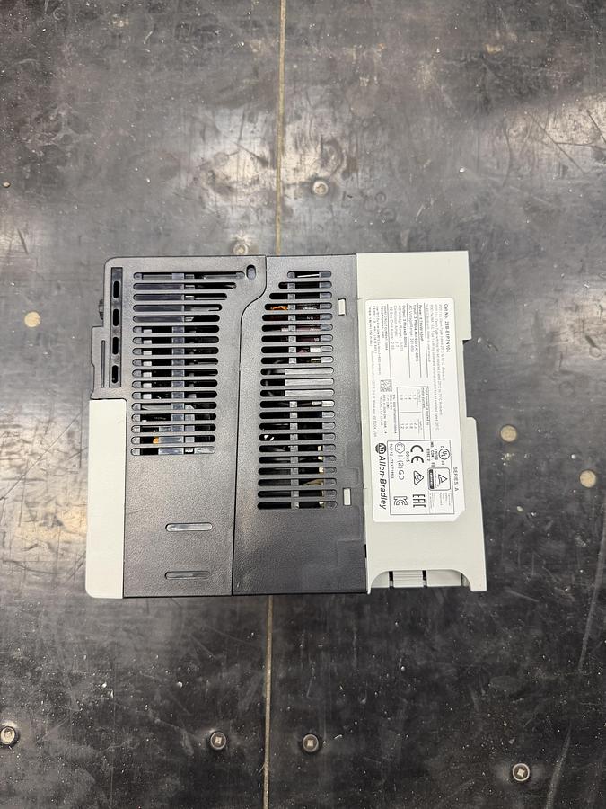 Used Used Allen-Bradley Variable Frequency Drive, Model 25B-E1P7N104, 1 HP, 460-600V