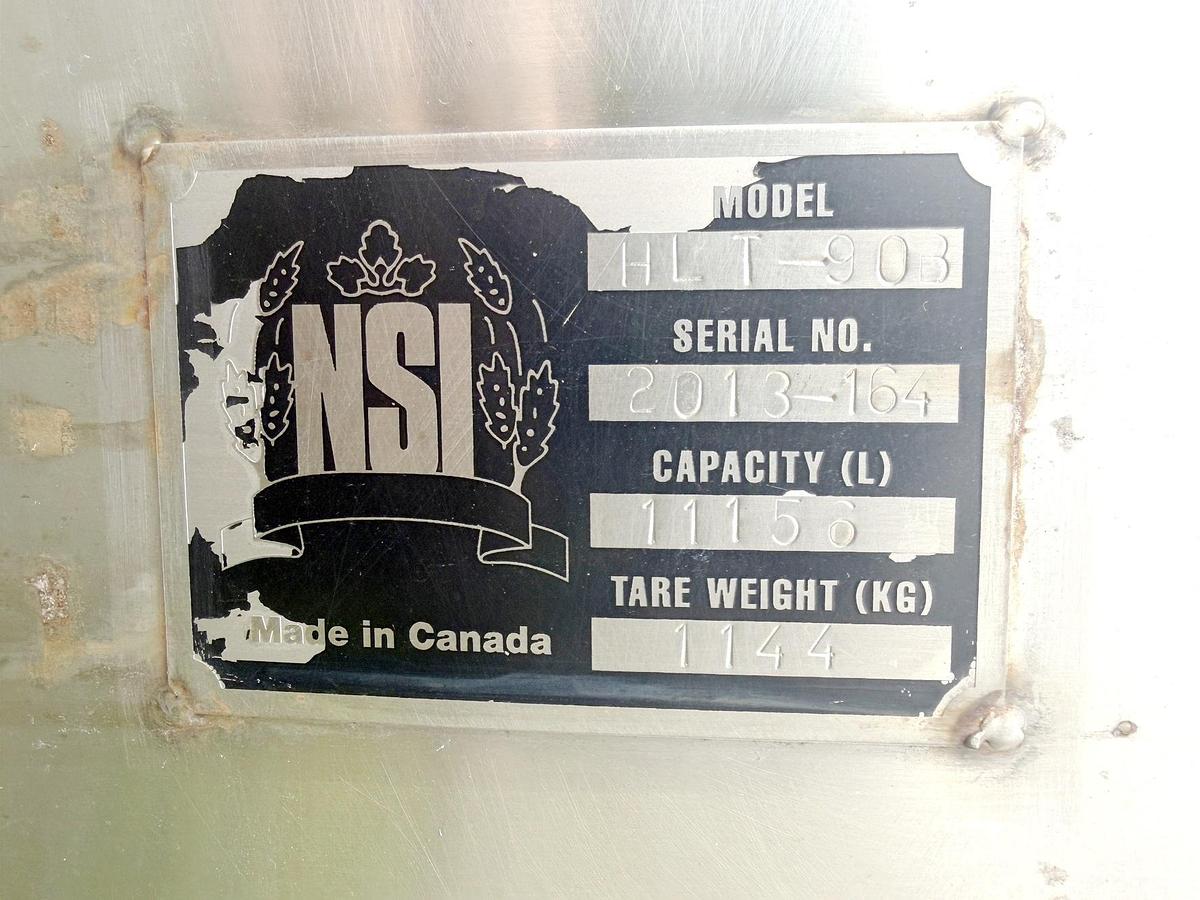 Used Used 2947 Gallon Tank, 304 Stainless Steel