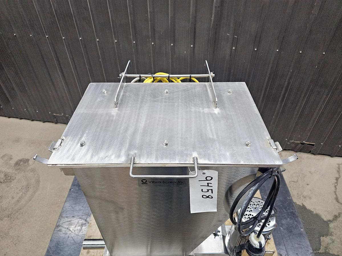 Used Metcalfe Auctions Mississauga - Lot 141 Vibra screw feeder