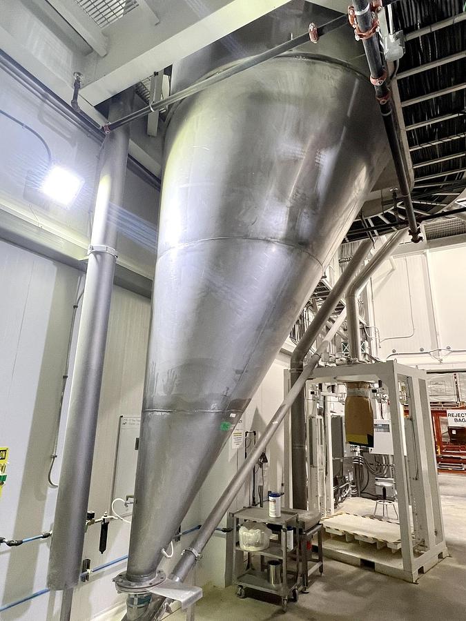 Used Used 2476 Gallon Tank (331 Cu.Ft. Silo), 304L Stainless Steel