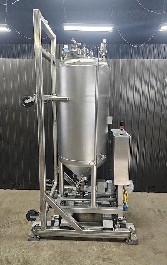 Used Used 400 Gallon Jacketed Tank (Reactor), With Waukesha Pump & Load Cells, Stainless Steel