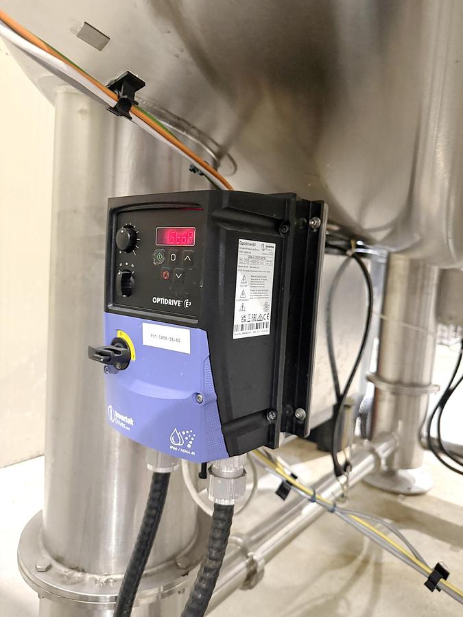 Used Used 11,600 Gallon Jacketed Tank, 304 Stainless Steel****** Confirm this is jacketed