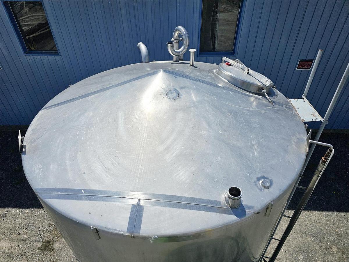 Used Used 5000 Gallon Tank, Stainless Steel