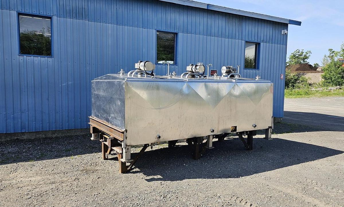 Used Used 2000 Gallon Jacketed Tank, 3 Compartments With Mixers, Flavor Tank