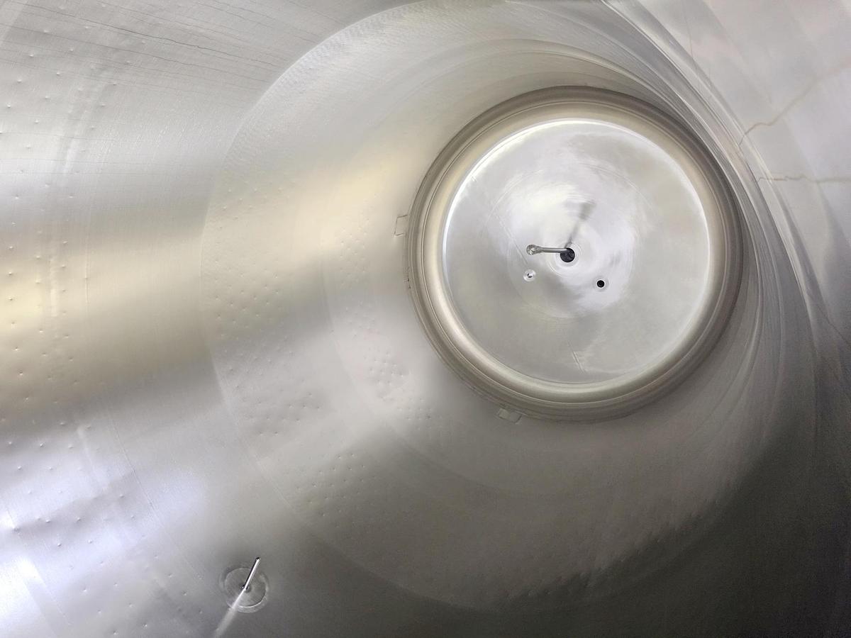 Used Used 4000 Gallon Jacketed Tank, 304 Stainless Steel, Electrically Heated