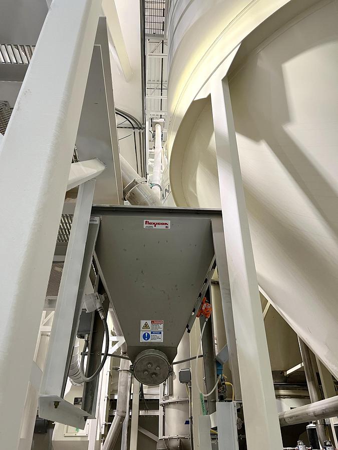Used Used Flexicon Screw Conveyor & Stainless Steel Hopper