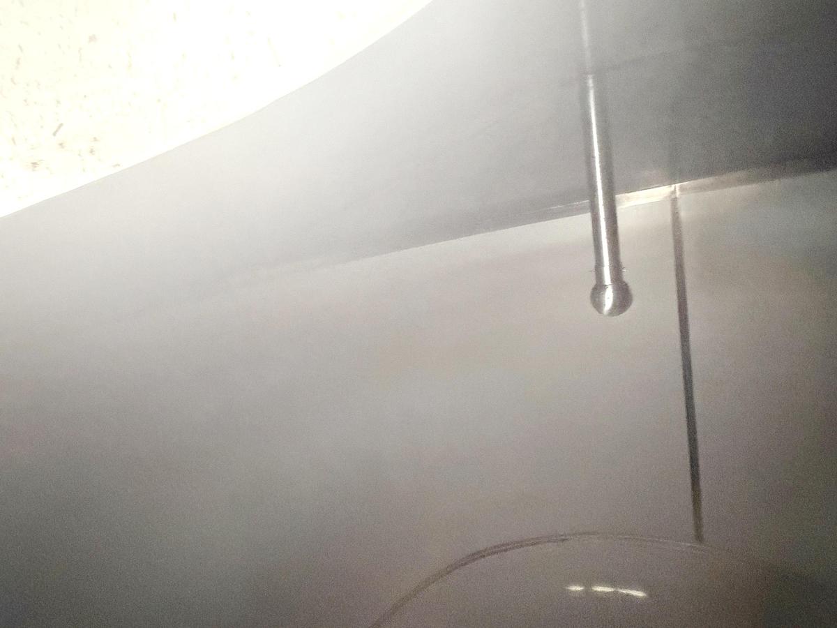 Used Used 2947 Gallon Tank, 304 Stainless Steel