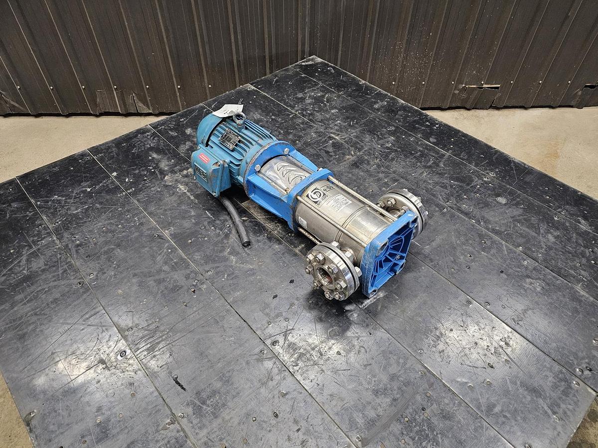 Used Used Goulds Centrifugal Inline Pump, 2'' x 2'', 5 HP
