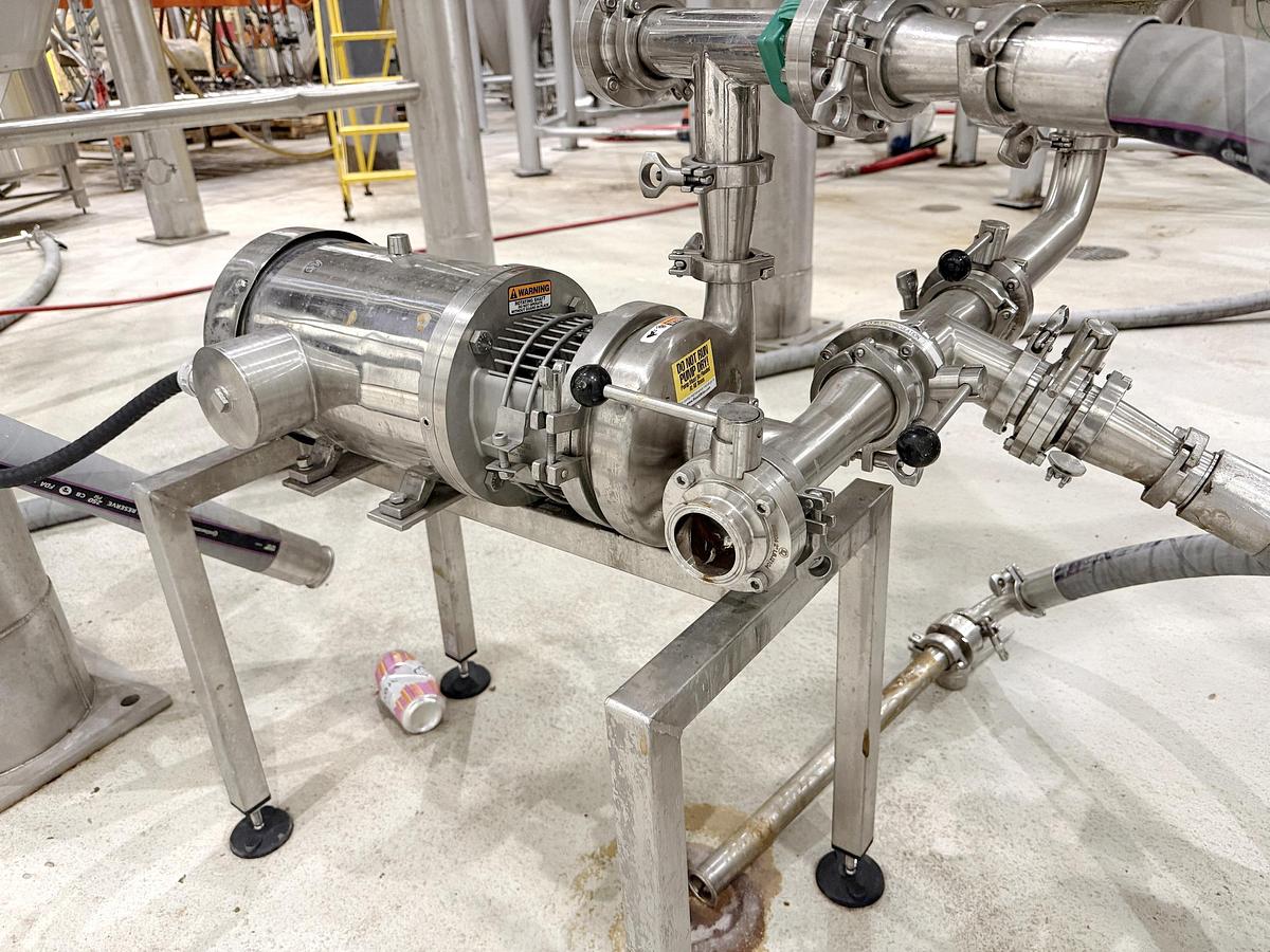 Used Used 18,492 Gallon Jacketed Tank (Reactor), 304 Stainless Steel