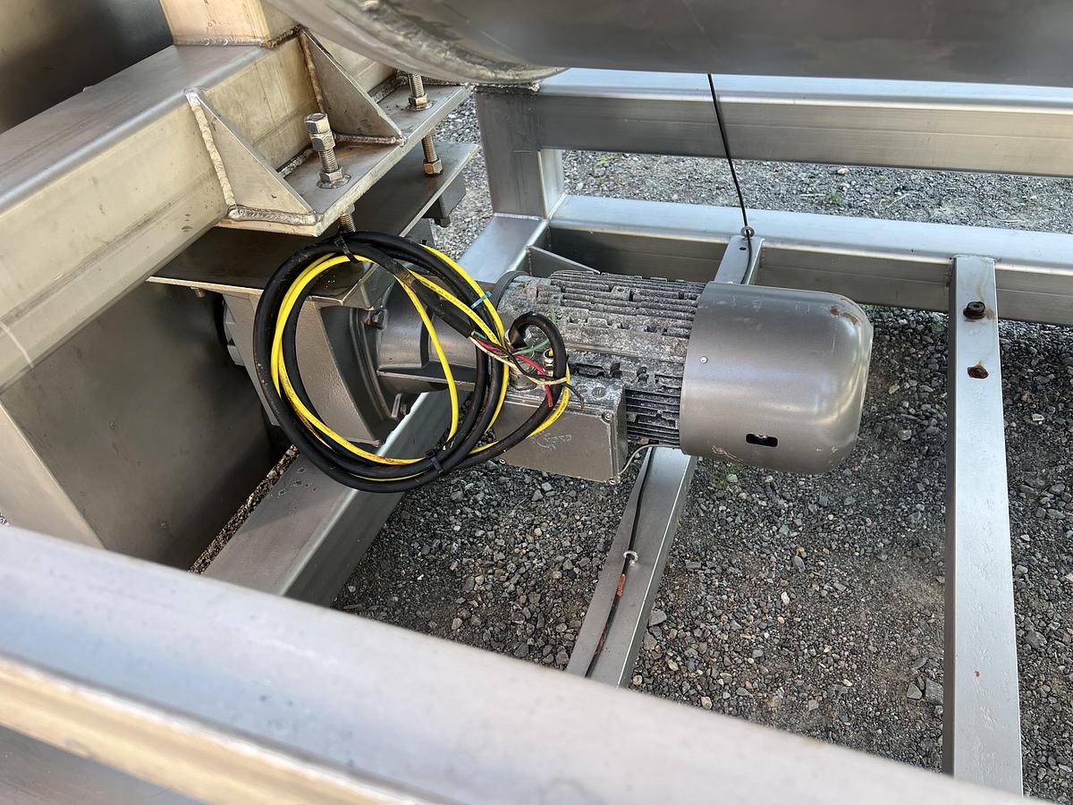 Used TCL Auction - Maple Leaf Foods - Ontario - Lot 8 - Tumbler