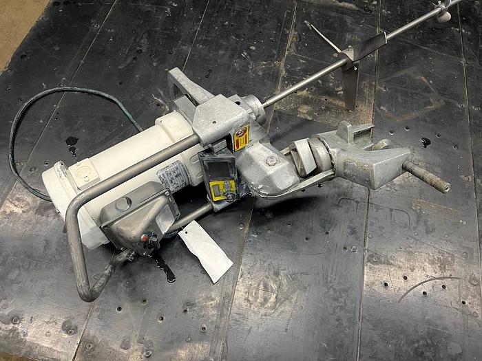 Used USED VEKTOR CLAMP-ON MIXER, 0.3 HP