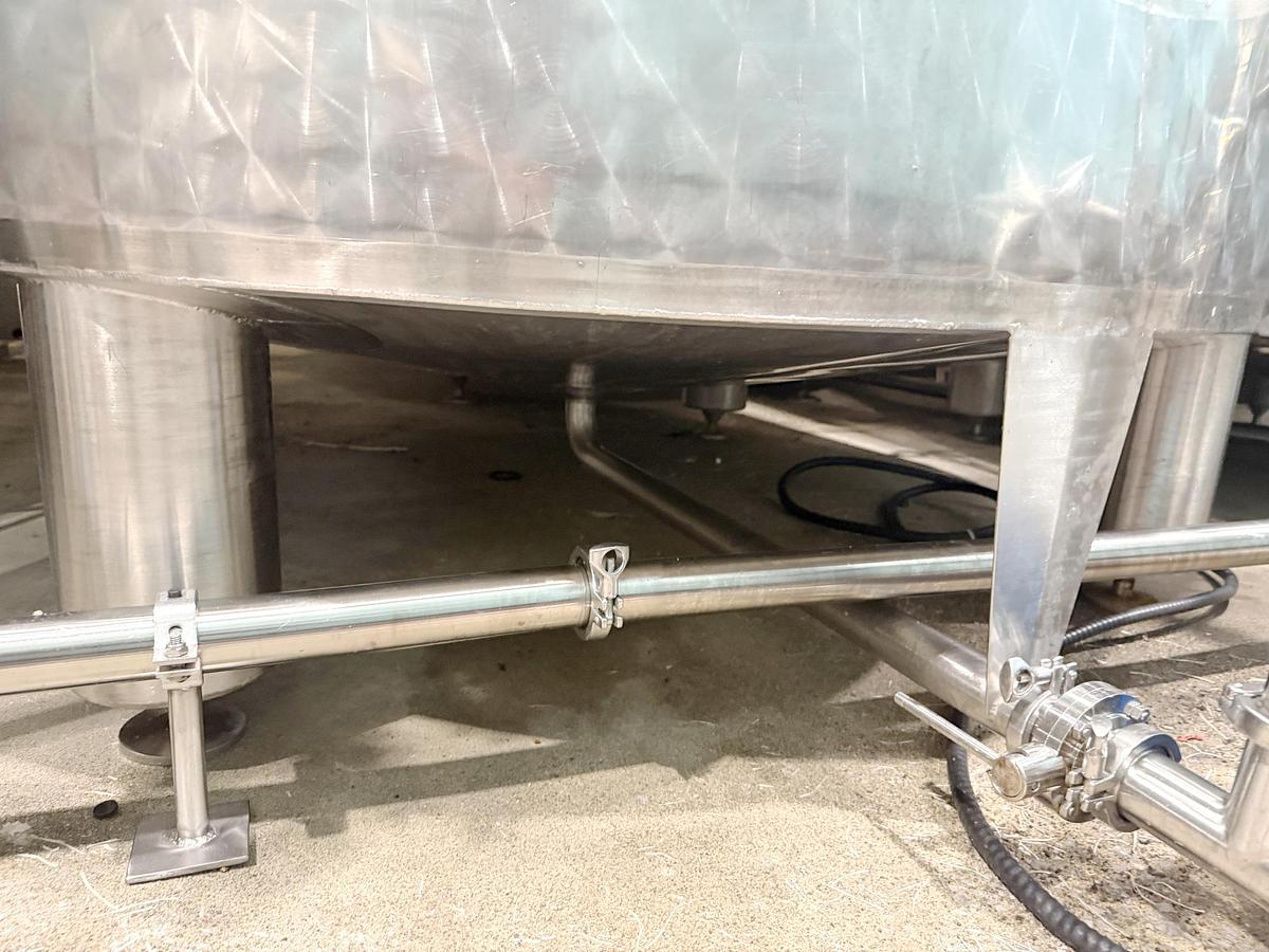 Used Used 2650 Gallon Jacketed Tank, 304 Stainless Steel, With Heat Exchanger & Pump