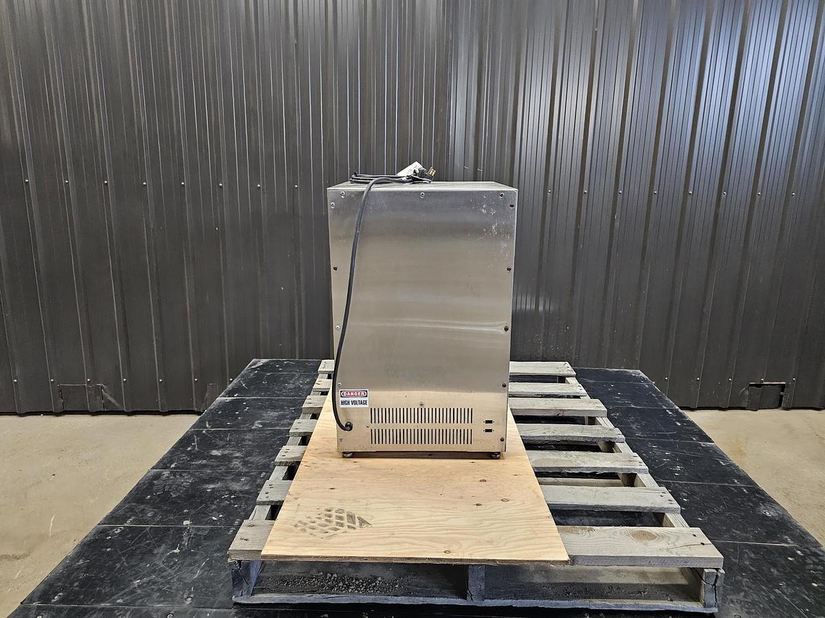 Used Used Lindberg / Blue M Gravity Oven, Model GO1310SA-1