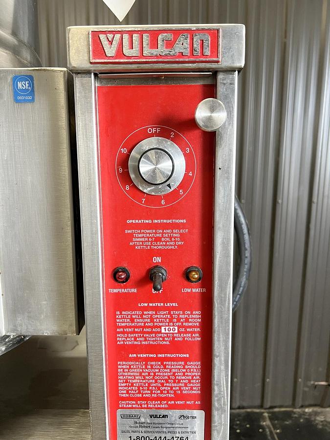 Used Used Vulcan 10 Gallon Tilting Kettle, Stainless Steel, Electrically Heated