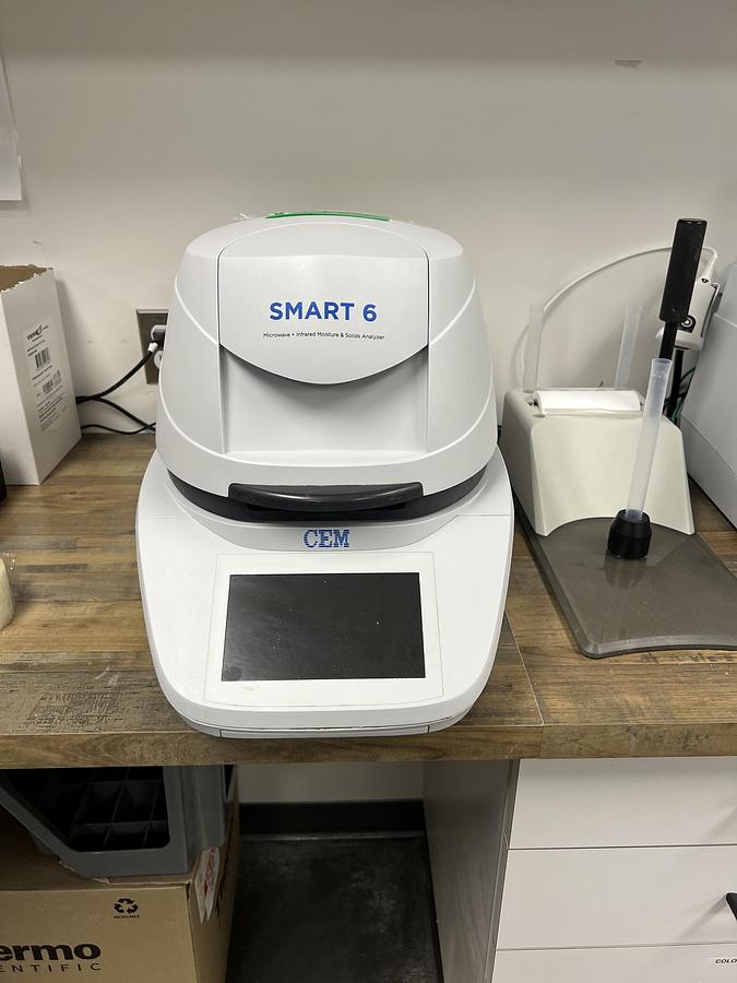 Used Used CEM Moisture, Solids & Fat Analyzer, Models Smart 6 & Oracle MQC