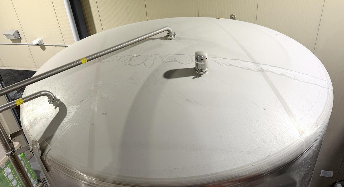 Used Used 13,208 Gallon Tank, 304 Stainless Steel