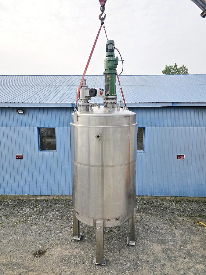 Used Used 2500 Gallon Jacketed Tank, 316 Stainless Steel, With Mixer
