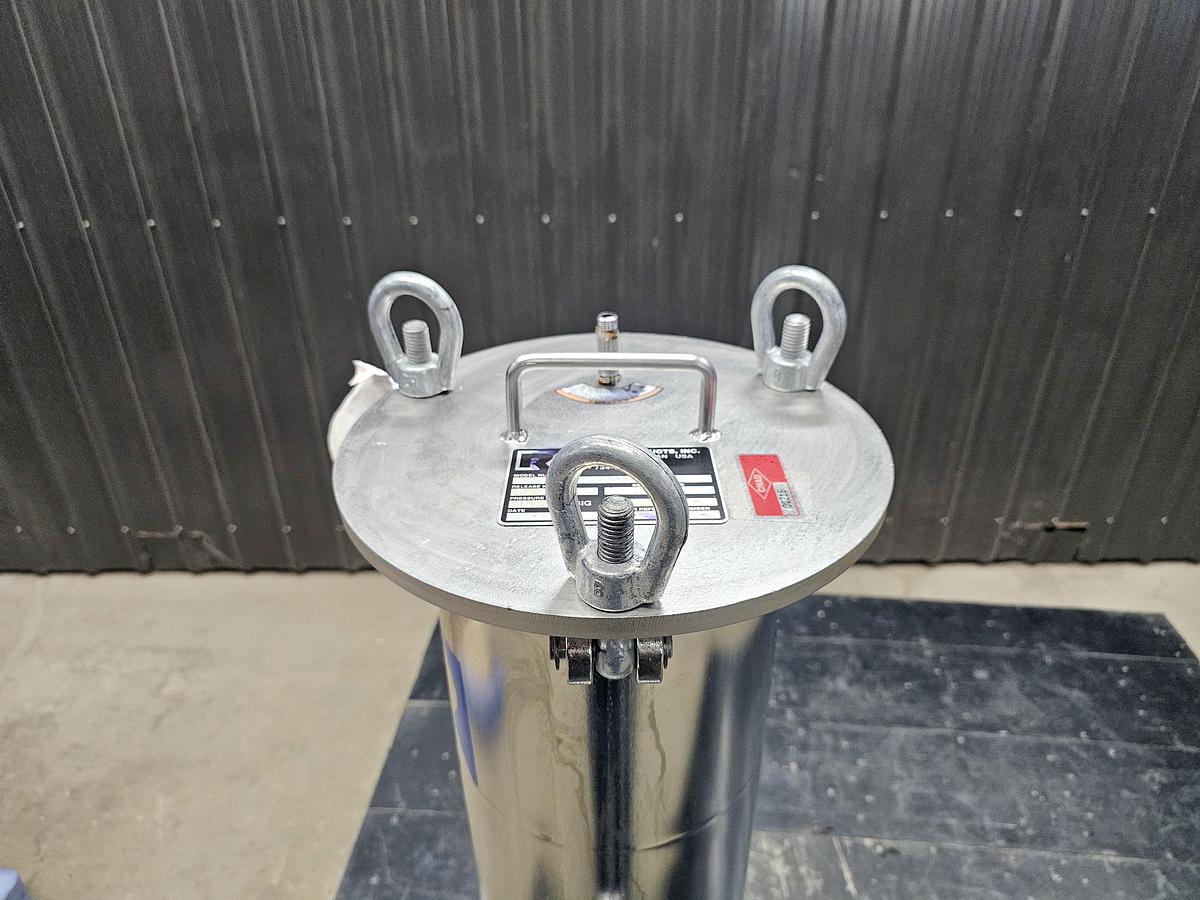 Used Aaron Posnik Connecticut - Lot 122 - Filter