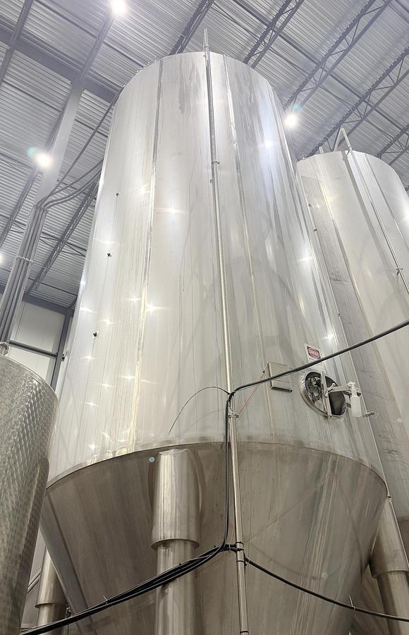 Used Used 18,492 Gallon Jacketed Tank (Reactor), 304 Stainless Steel
