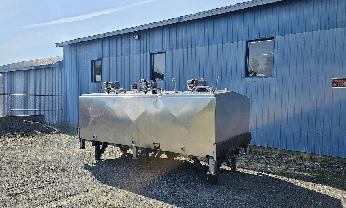 Used Used 2000 Gallon Jacketed Tank, 3 Compartments With Mixers, Flavor Tank